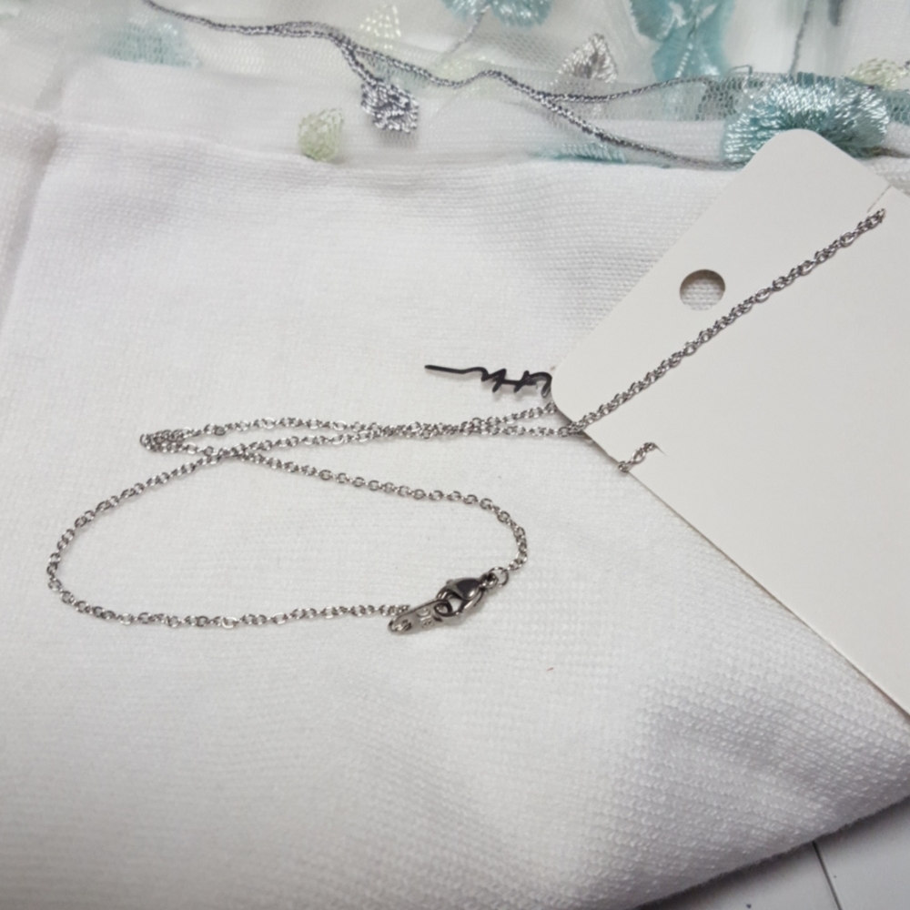💥MUST BUNDLE!!!💥 New "FAITH" necklace 16 inch - Picture 2 of 4